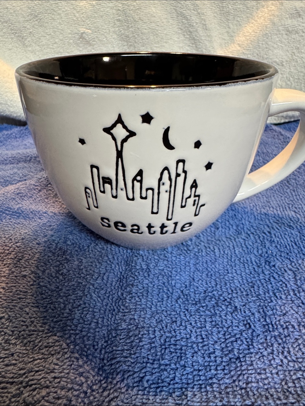 Seattle Skyline Ceramic Mug — Black and White